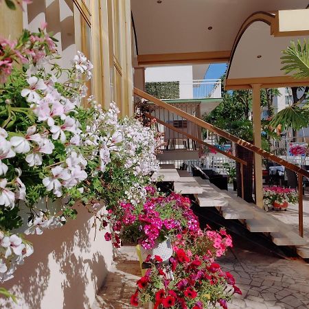 רימיני Hotel Mia Restaurant Airport מראה חיצוני תמונה