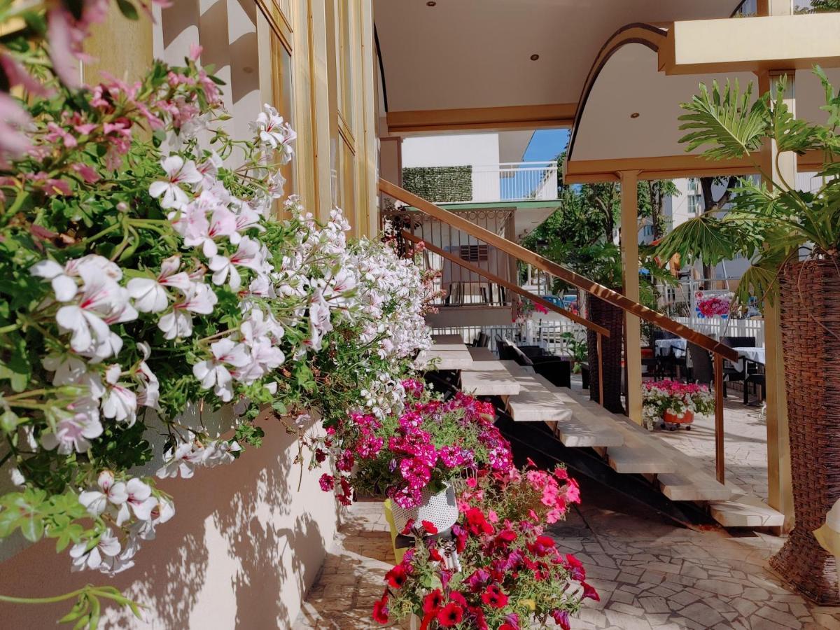רימיני Hotel Mia Restaurant Airport מראה חיצוני תמונה